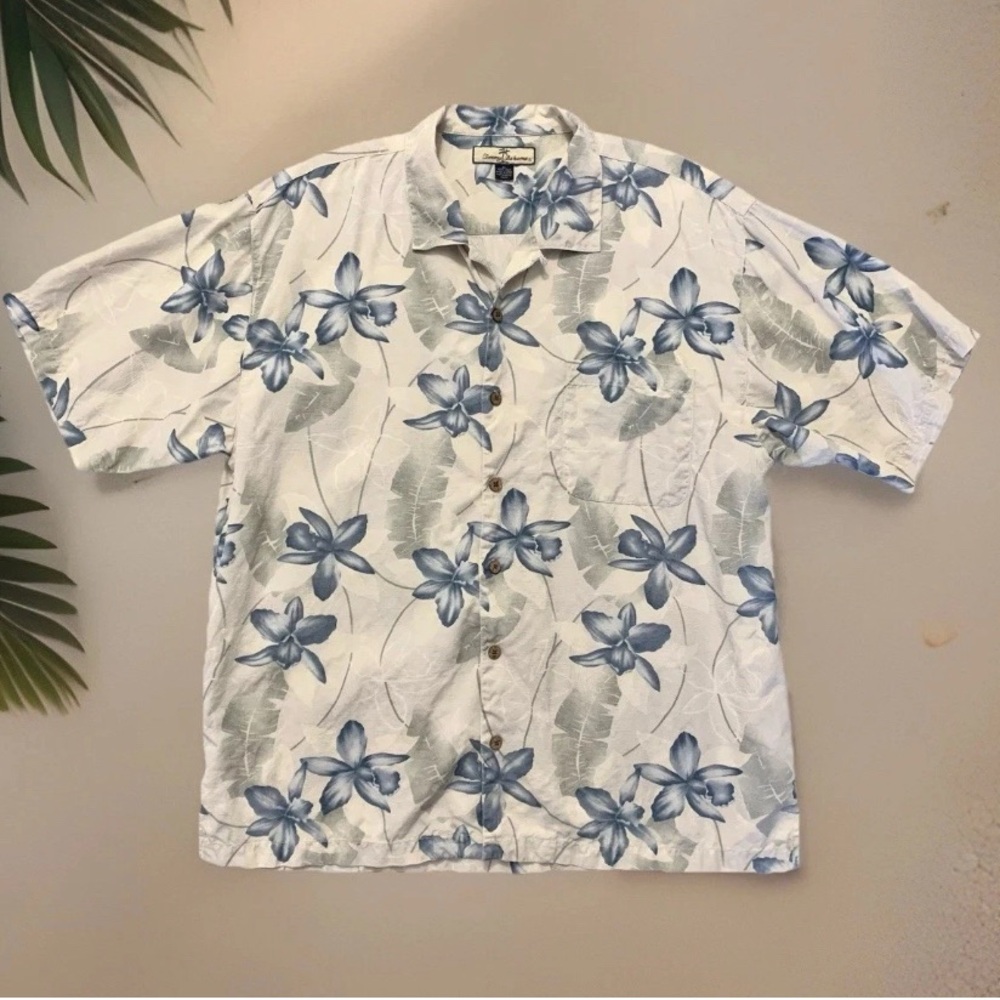 Tommy Bahama Hawaiian Shirt XL Beige with Blue Floral Pattern Silk Camp Shirt